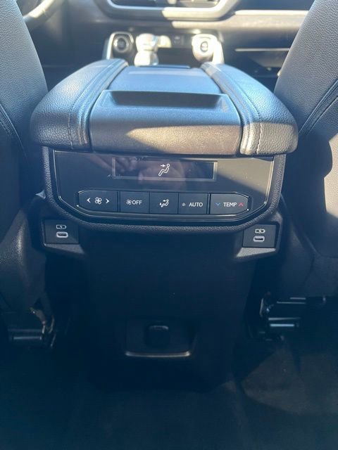 Used 2025 Toyota Grand Highlander XLE image 19