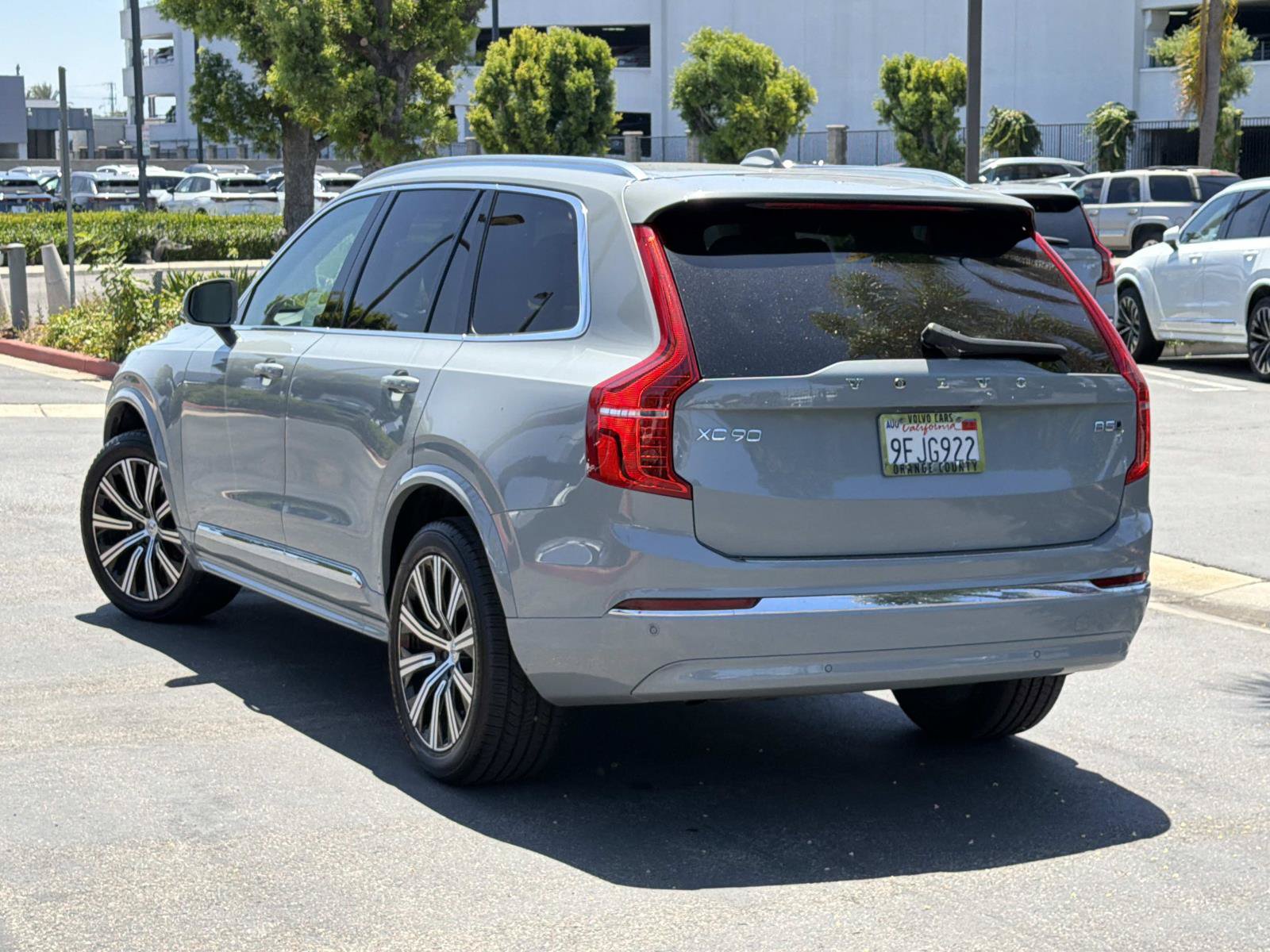Certified 2024 Volvo XC90 B5 Core w/ Climate Package AWD/4WD image 7