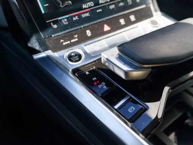 Used 2024 Audi Q8 e-tron Premium Plus w/ Premium Plus Package AWD/4WD image 27