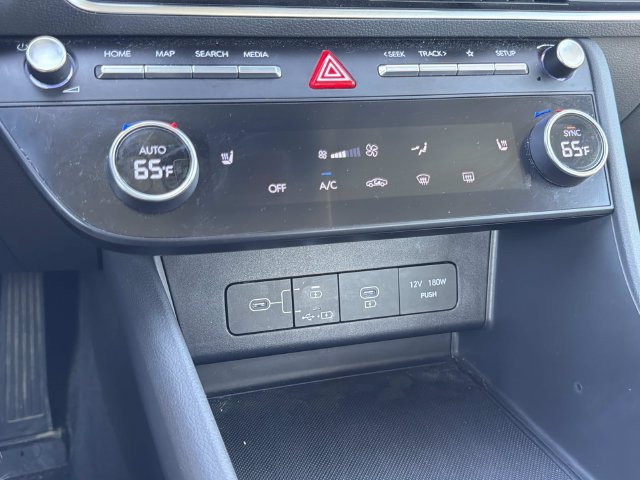 Used 2025 Hyundai Sonata SEL FWD image 30