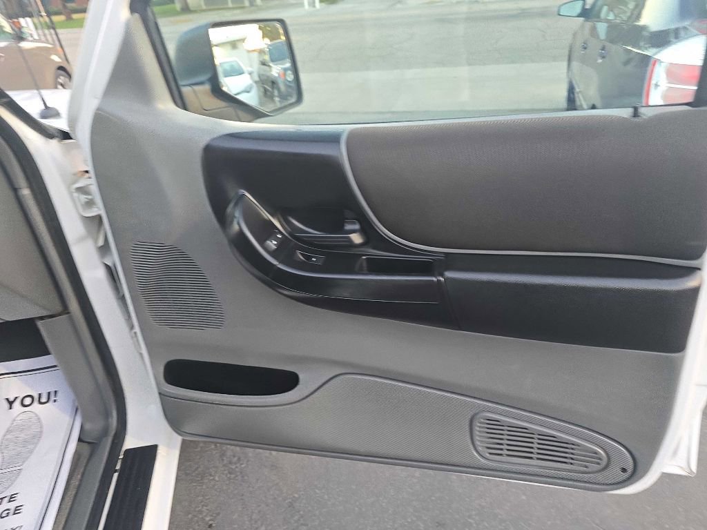 Used 2009 Ford Ranger XLT image 11