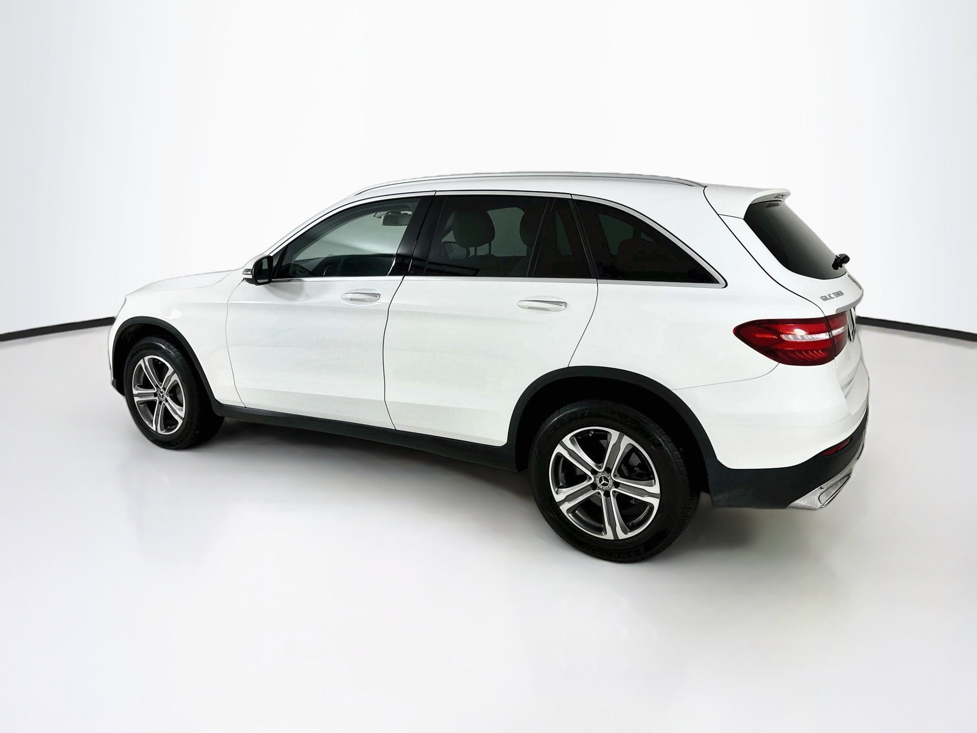 Used 2019 Mercedes-Benz GLC 300 image 6