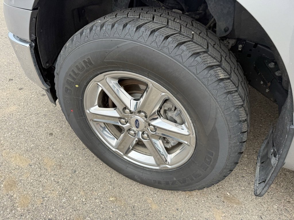 Used 2024 Ford F150 XLT image 3