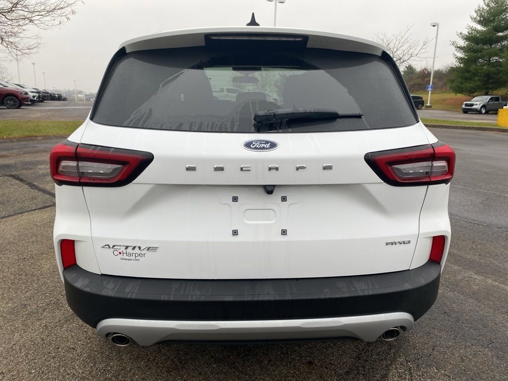 Used 2025 Ford Escape Active AWD/4WD image 4