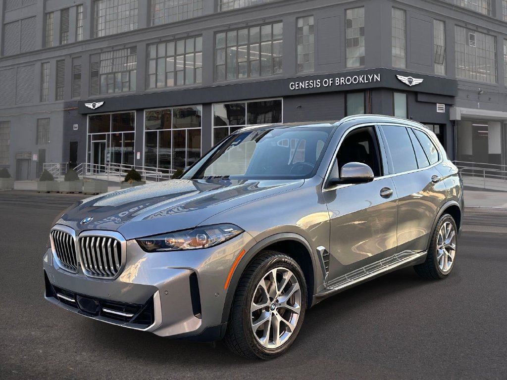 Used 2024 BMW X5 xDrive40i w/ Premium Package AWD/4WD image 1