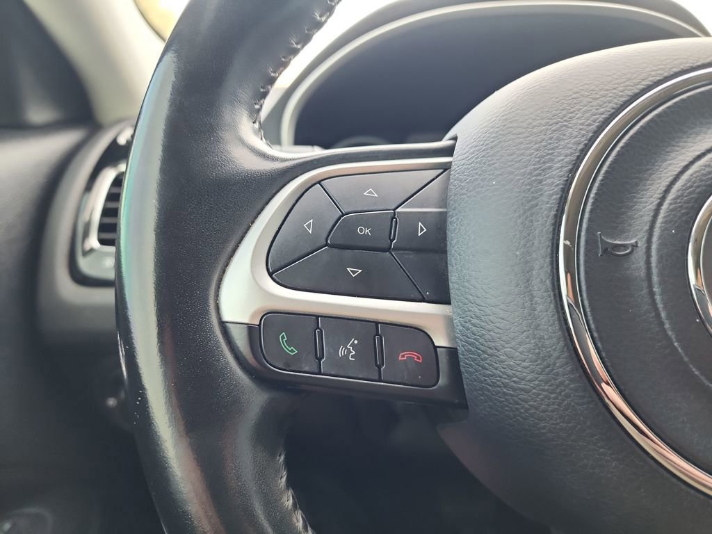 Used 2020 Jeep Compass Latitude image 21