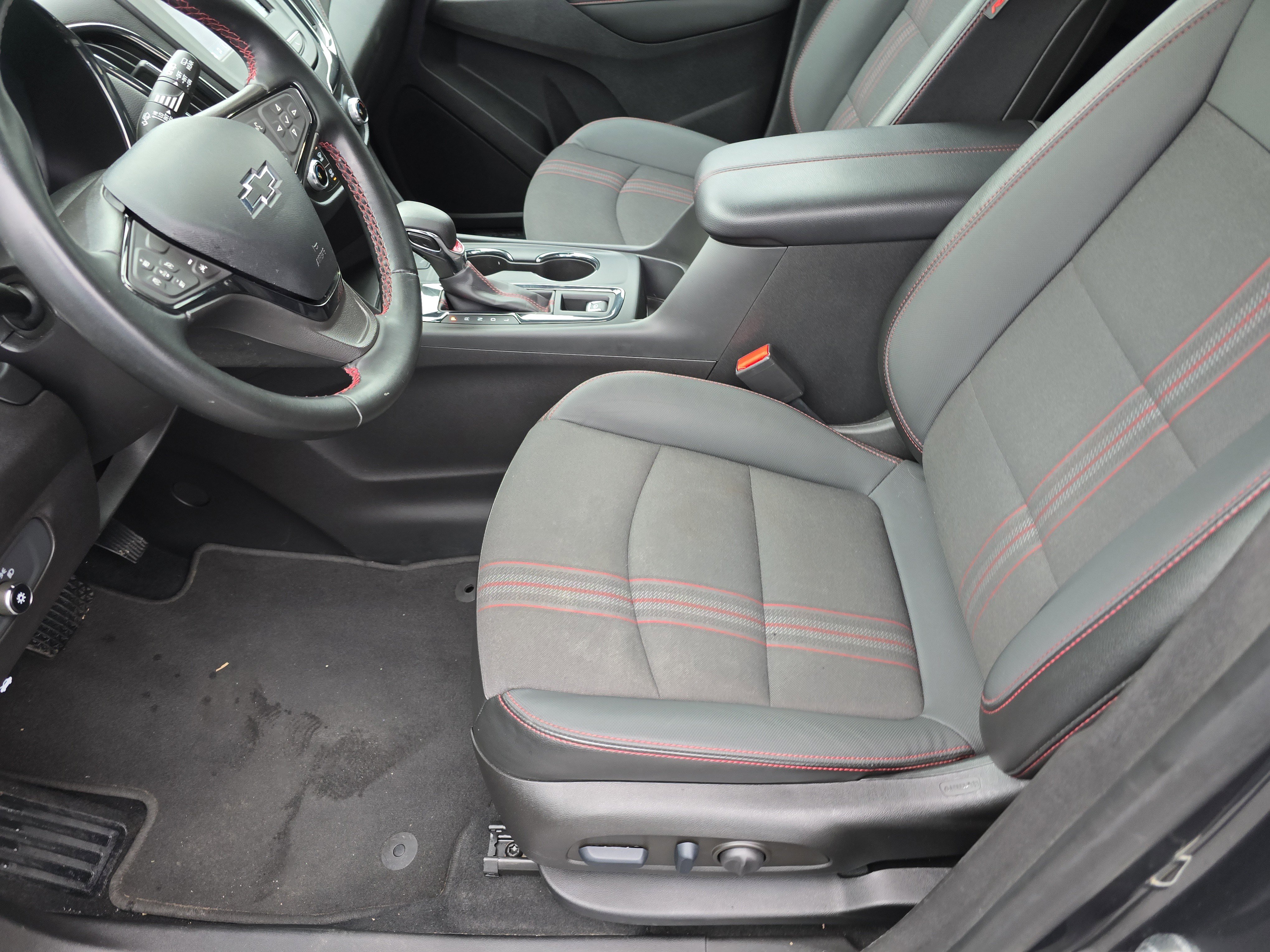 Used 2023 Chevrolet Equinox RS image 22