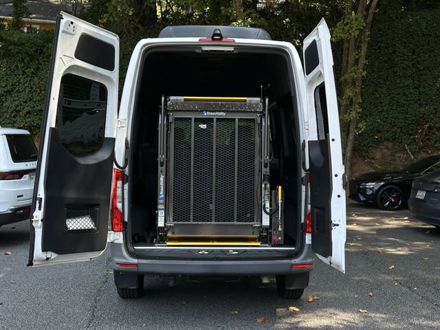 Used 2021 Mercedes-Benz Sprinter 2500 image 28