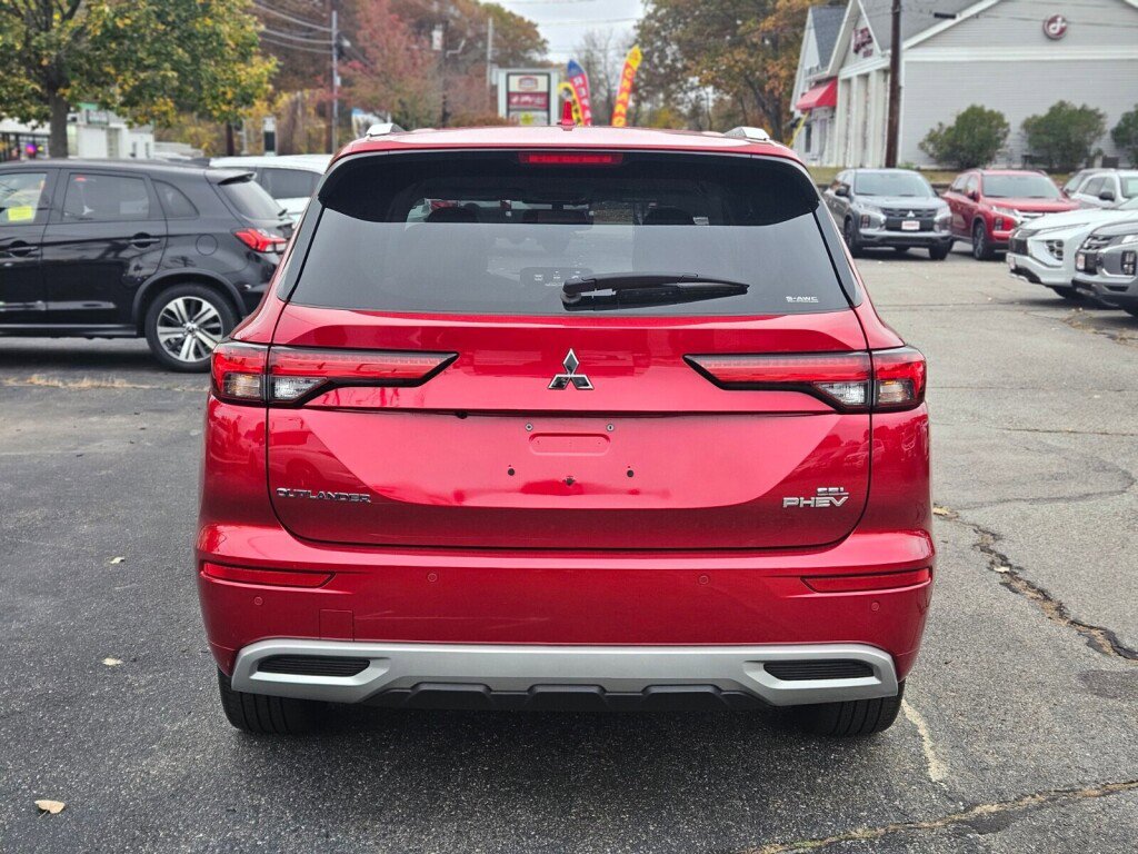 Used 2023 Mitsubishi Outlander SEL image 4