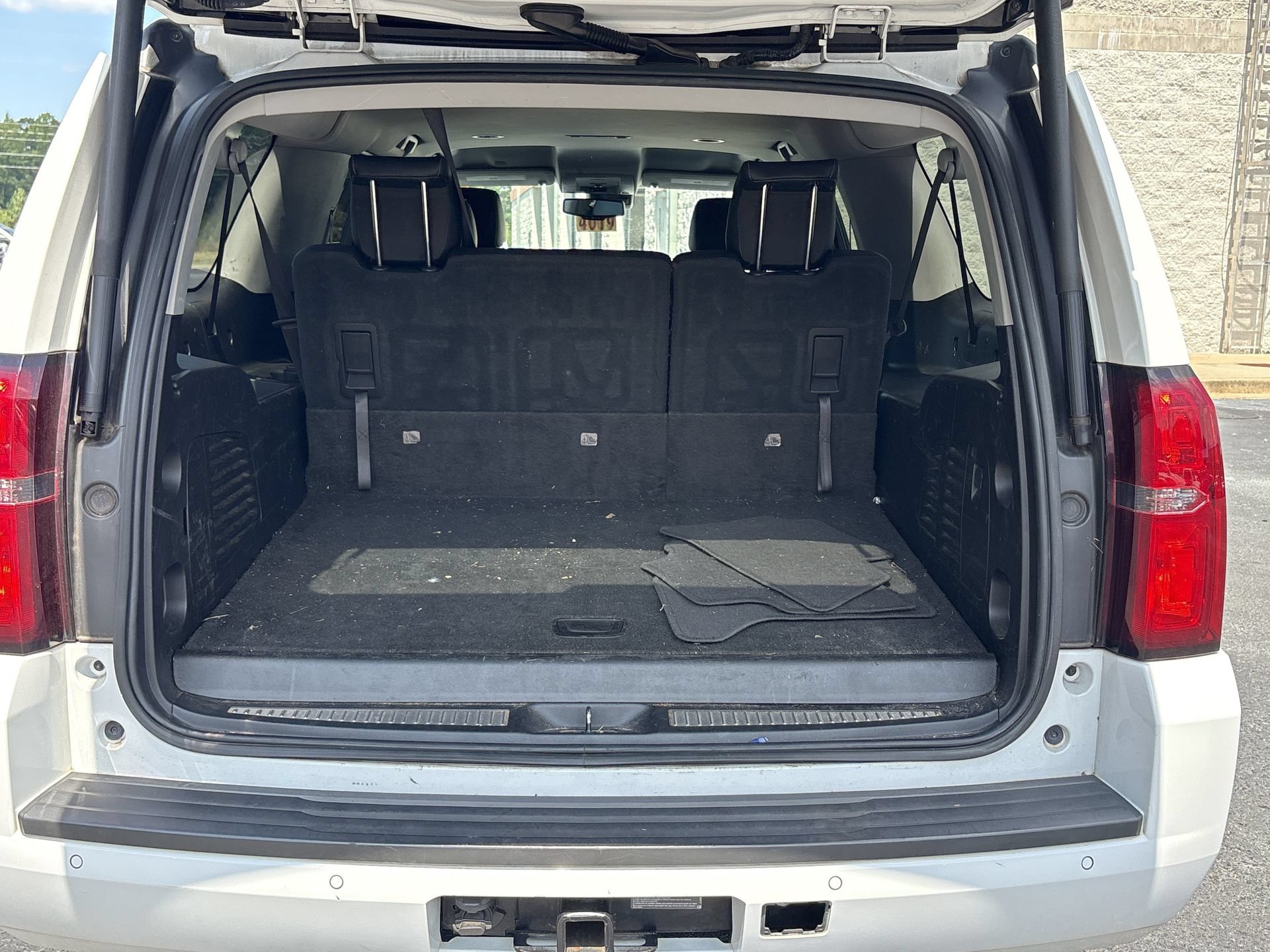 Used 2020 Chevrolet Suburban LT RWD image 22