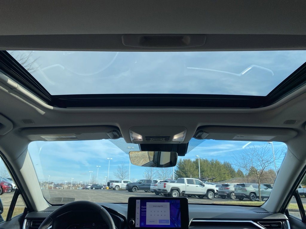 Used 2023 Toyota RAV4 TRD Off-Road image 22