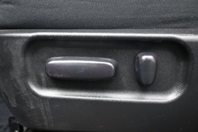 Used 2023 Toyota Tacoma TRD Off-Road AWD/4WD image 10