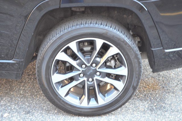 Used 2023 Jeep Grand Cherokee L Overland image 12