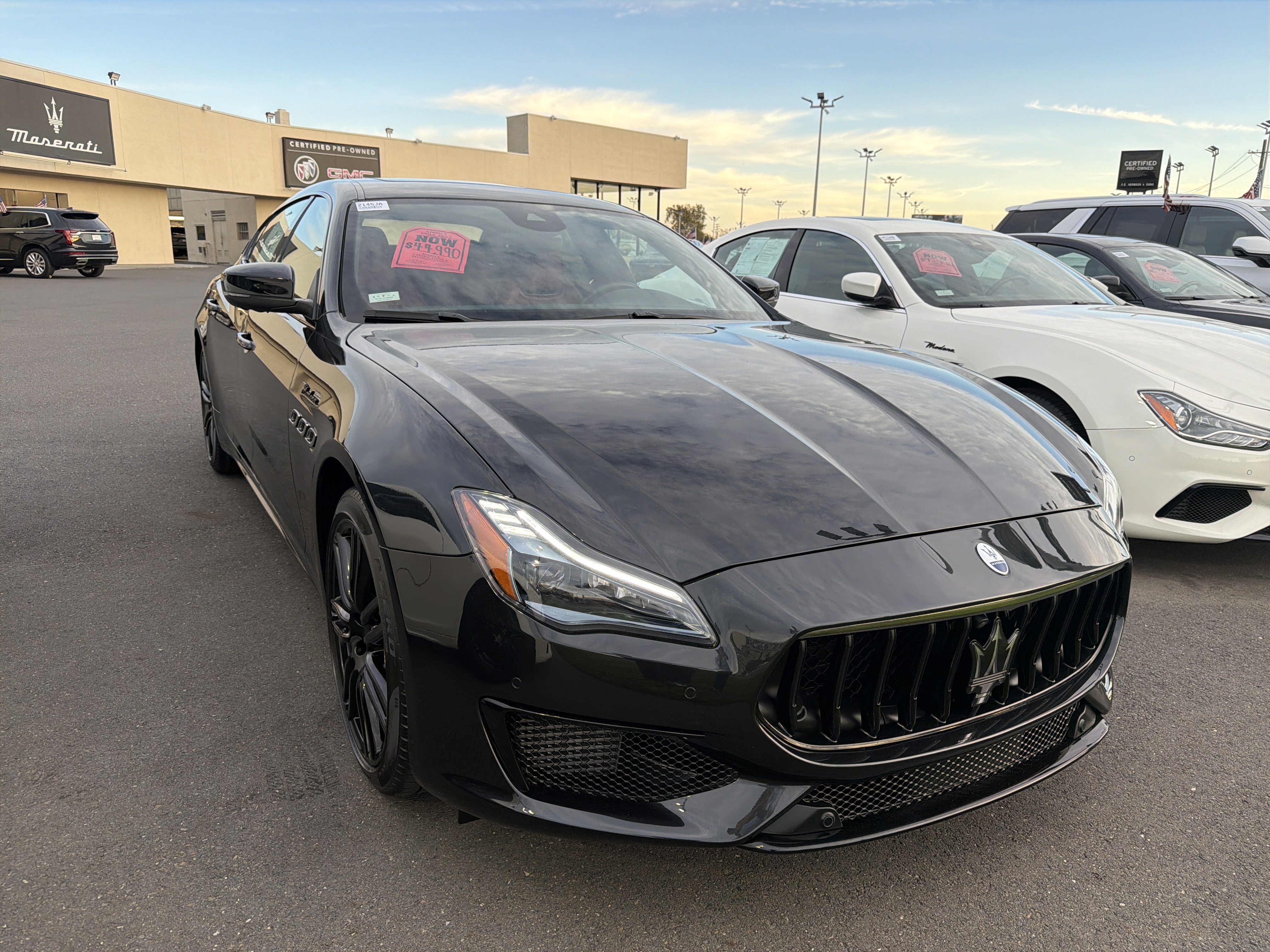 Used 2022 Maserati Quattroporte Modena Q4 AWD/4WD image 3