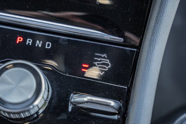 Used 2022 Jeep Grand Cherokee Overland w/ Luxury Tech Group IV image 31