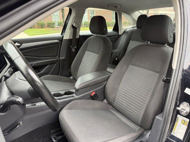 Used 2025 Volkswagen Jetta S FWD image 15