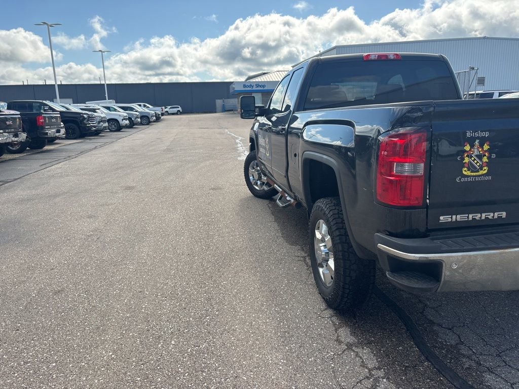 Used 2018 GMC Sierra 2500 SLE w/ HD SLE Preferred Plus Package AWD/4WD image 7