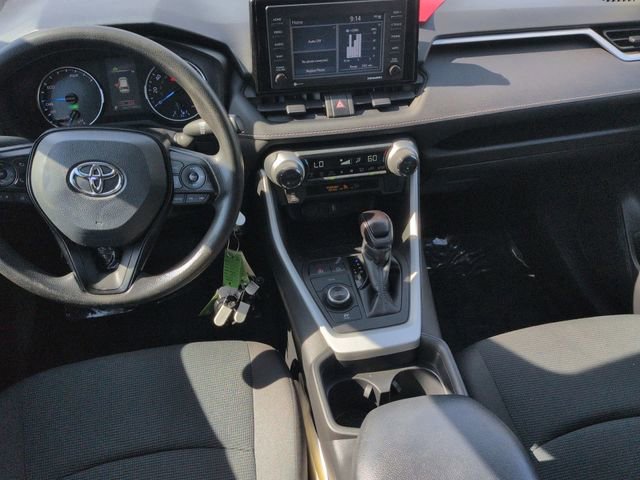 Used 2021 Toyota RAV4 LE AWD/4WD image 22
