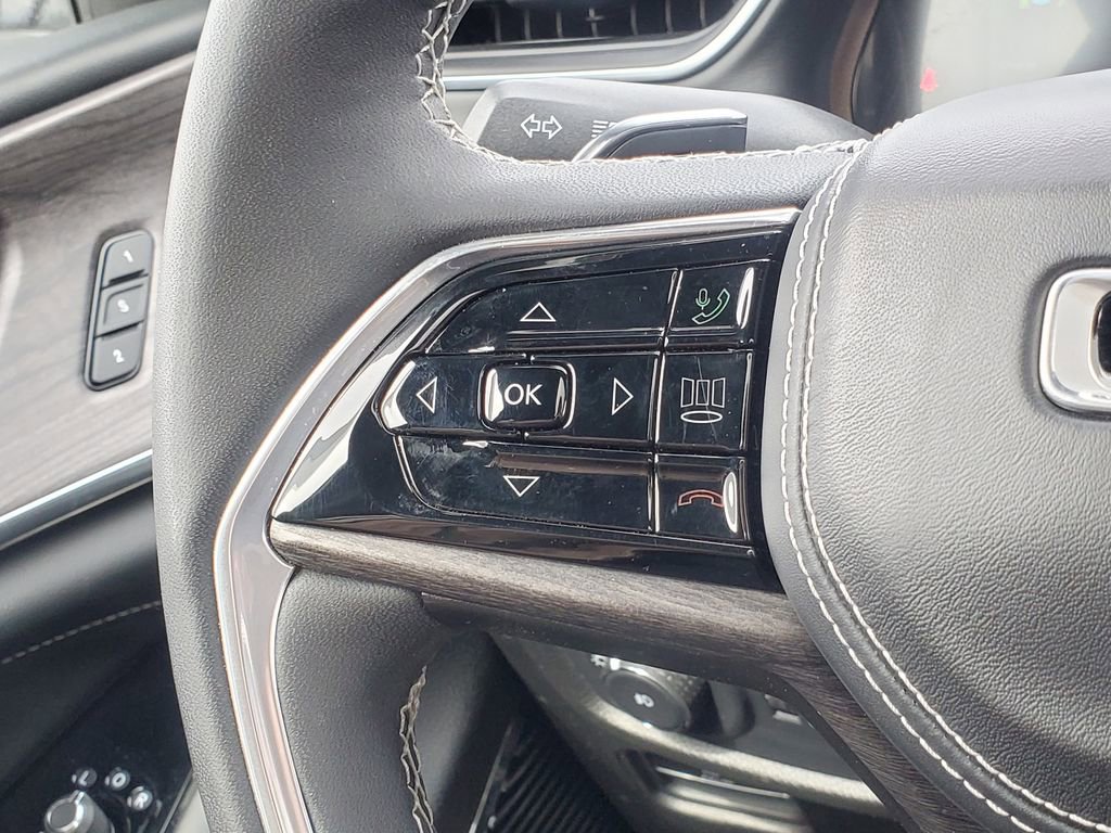 Used 2022 Jeep Grand Cherokee Overland image 19