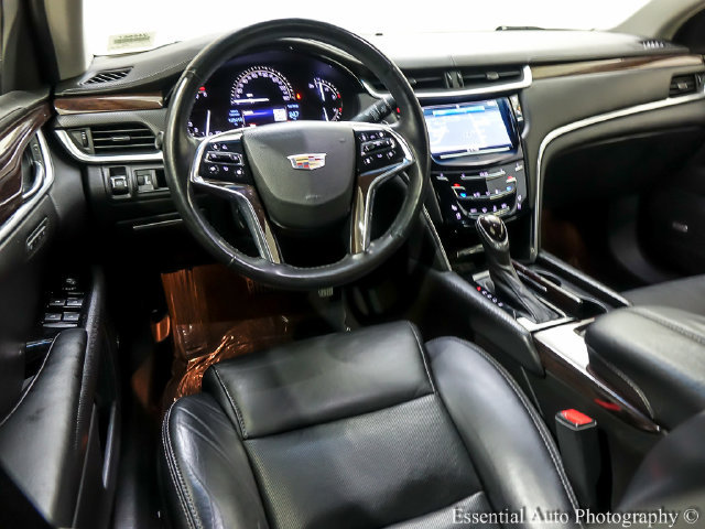 Used 2017 Cadillac XTS Luxury AWD/4WD image 2