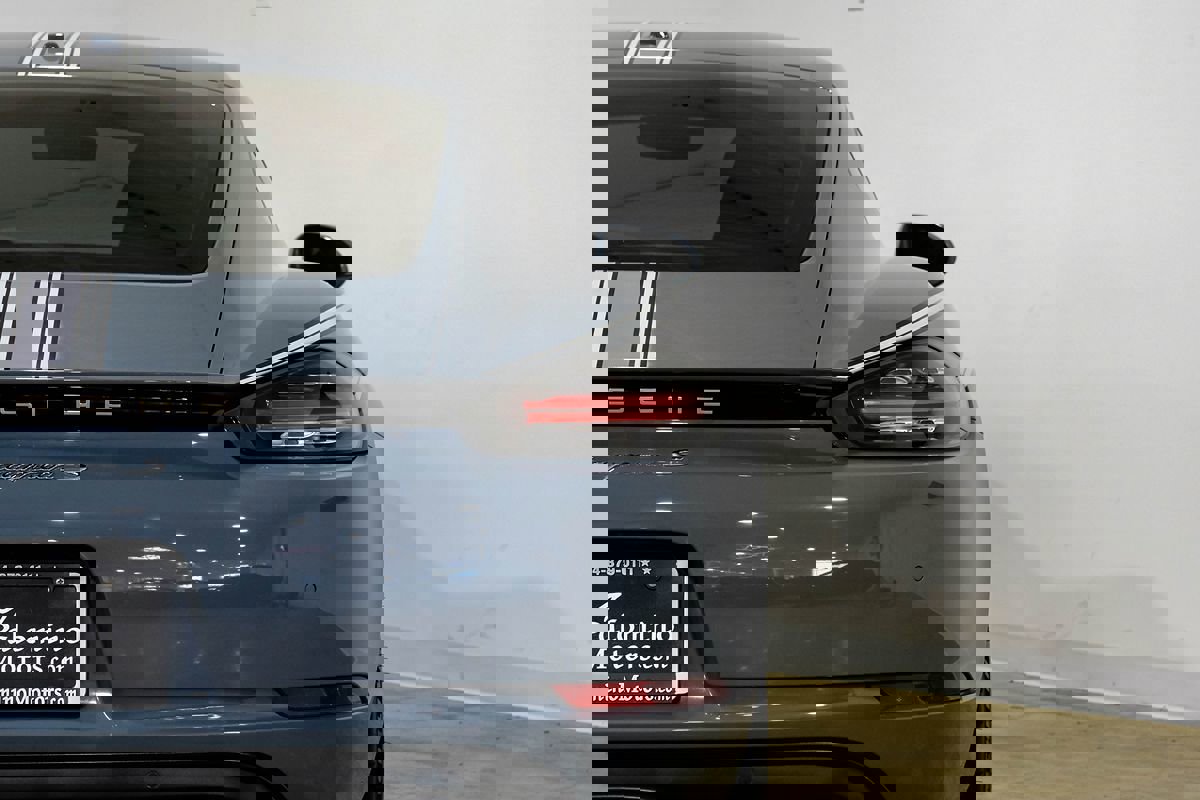 Used 2017 Porsche 718 Cayman S w/ Sport Chrono Package image 32