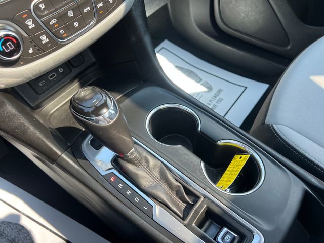 Used 2019 Chevrolet Equinox LT w/ Sun & Navigation Package image 17