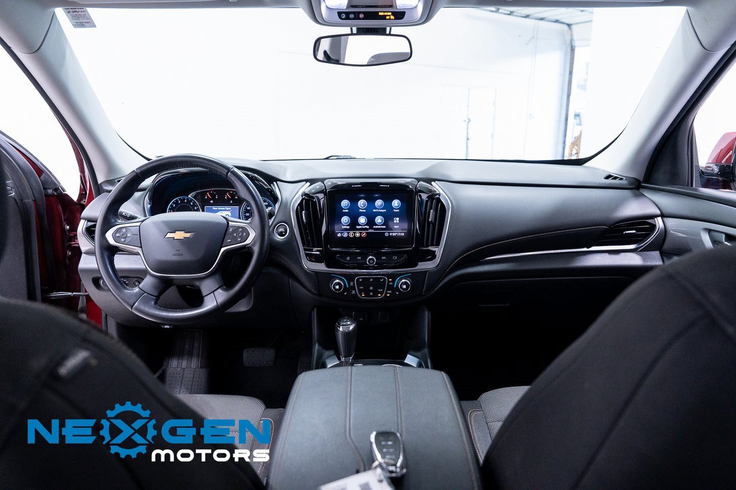 Used 2020 Chevrolet Traverse LT image 7