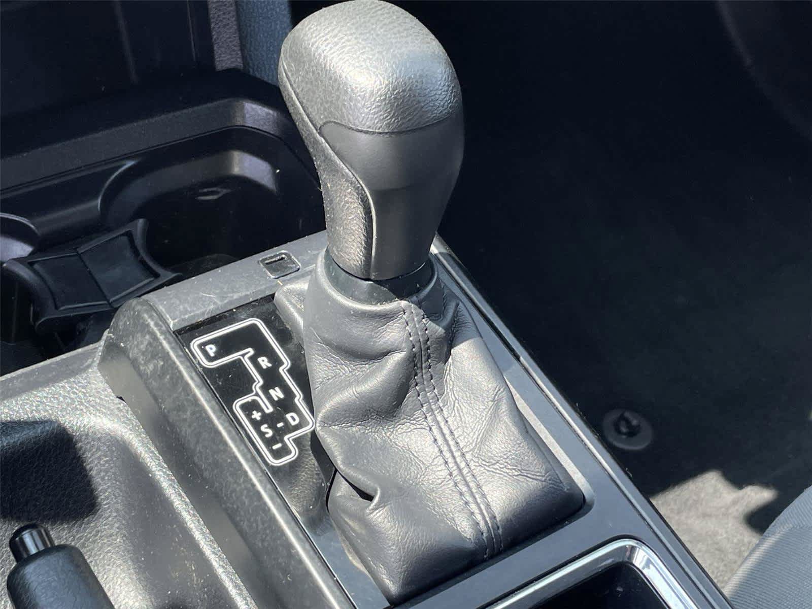 Used 2019 Toyota Tacoma SR w/ SR Convenience Package AWD/4WD image 29