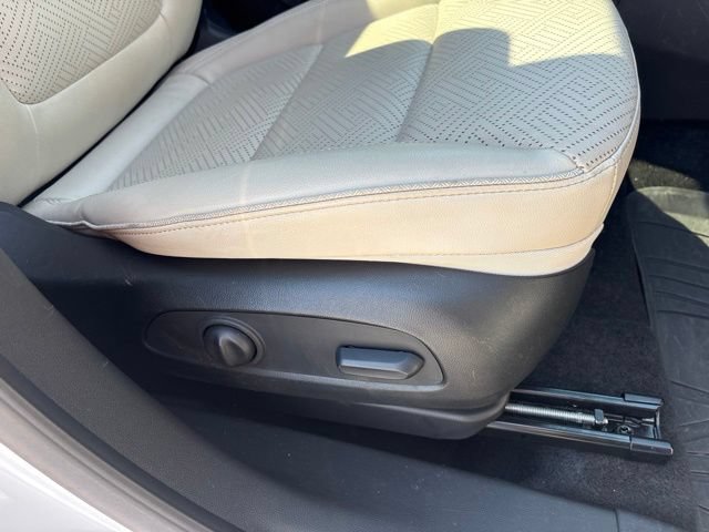 Used 2023 Buick Encore GX Essence w/ Experience Buick Package AWD/4WD image 48