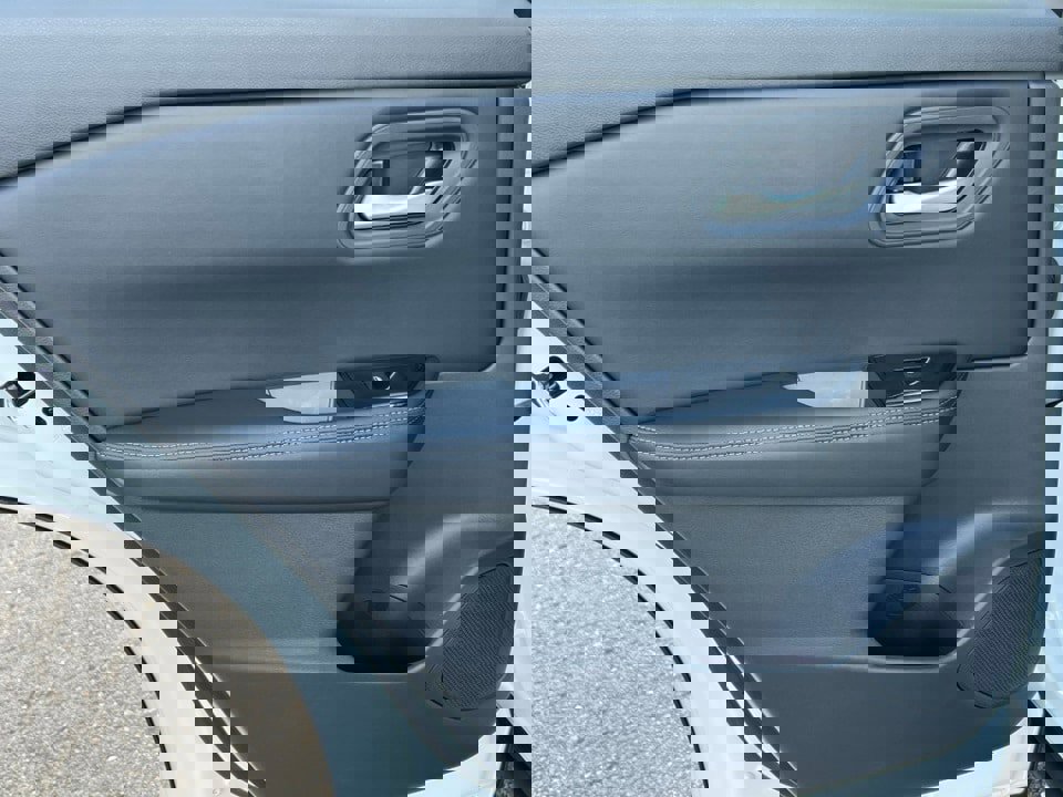 New 2026 Nissan Rogue SV image 28