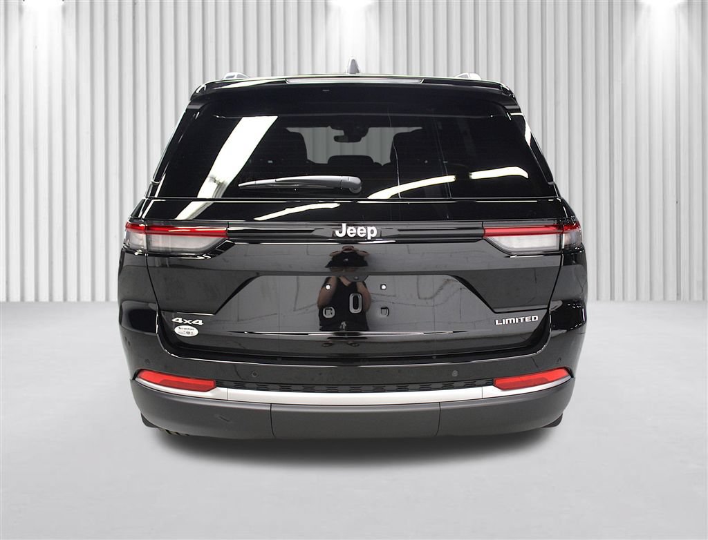 New 2027 Jeep Grand Cherokee Limited w/ MOPAR Finishing Package AWD/4WD image 4