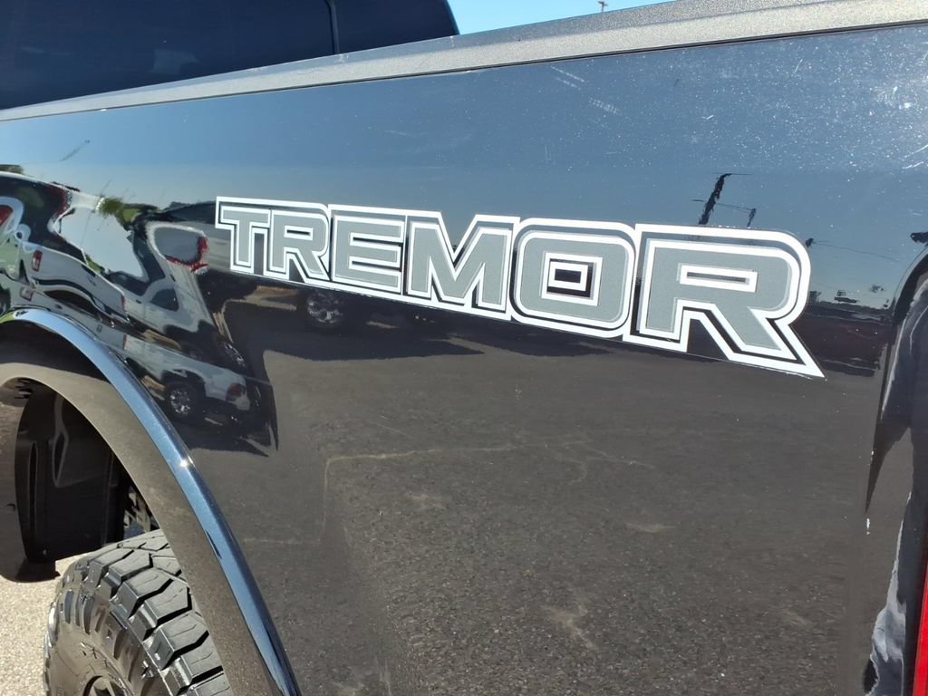 Used 2022 Ford F250 Lariat w/ Tremor Off-Road Package AWD/4WD image 21