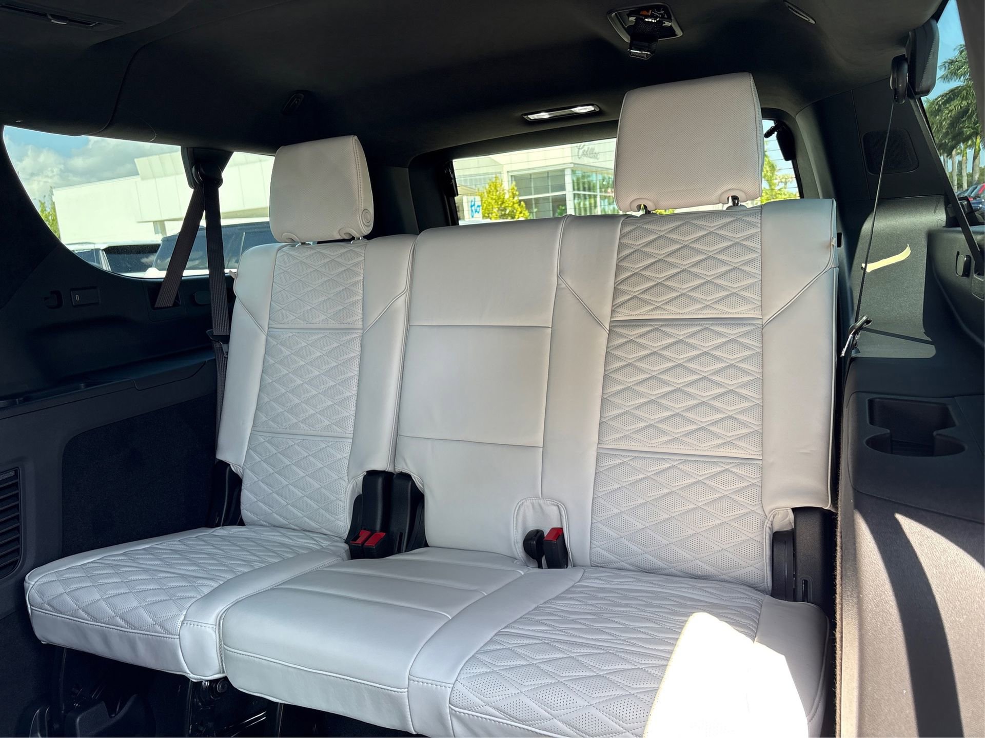 New 2026 Cadillac Escalade ESV Platinum Sport w/ LPO, ONYX Package image 12