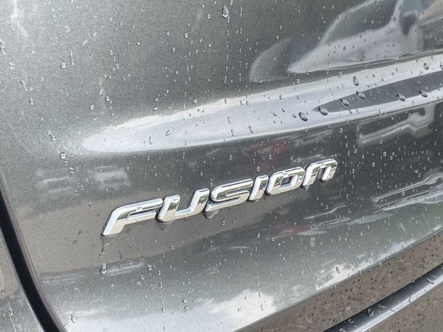 Used 2020 Ford Fusion SE AWD/4WD image 12