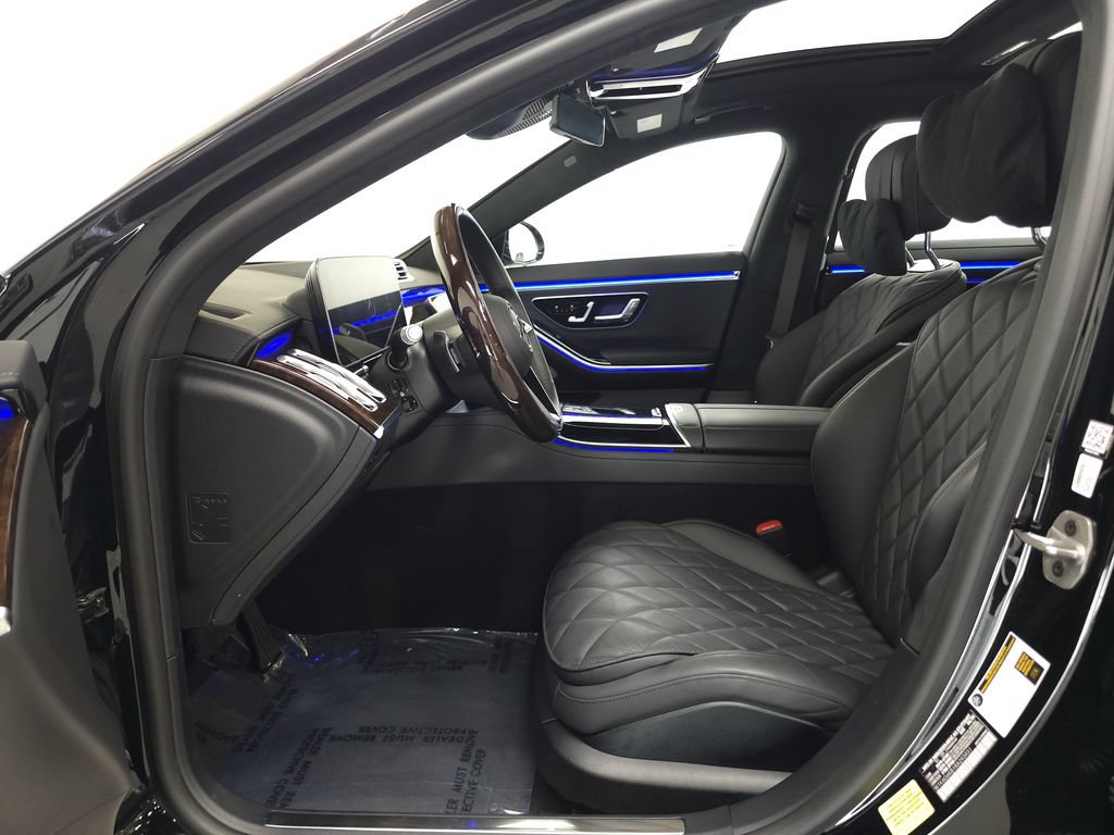 Used 2024 Mercedes-Benz S 580e 4MATIC Sedan image 8