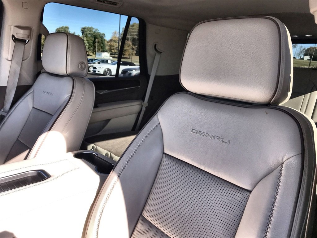 Used 2022 GMC Yukon Denali image 11