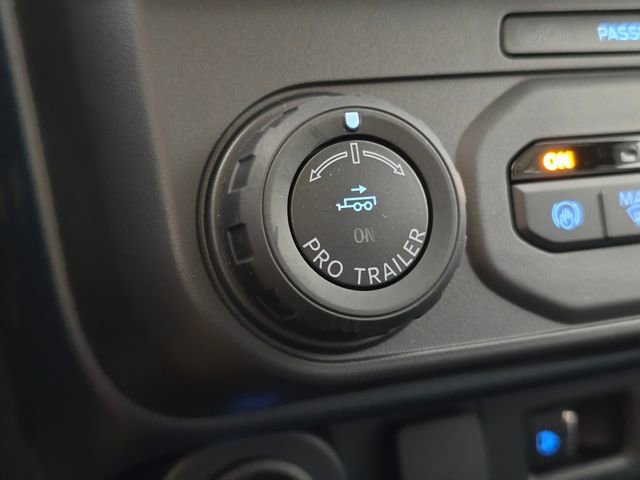 New 2025 Ford Maverick Lobo image 39