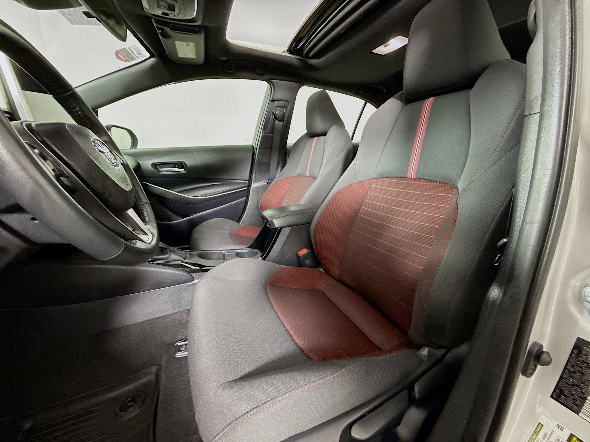 Certified 2025 Toyota Corolla SE w/ SE Premium Package image 11