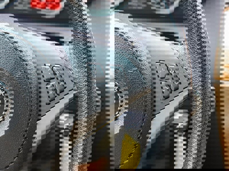 Used 2006 BMW 650i Convertible image 21