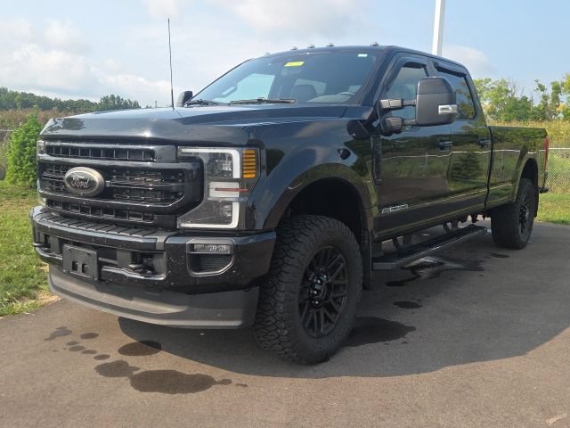 Used 2022 Ford F350 Lariat w/ Black Appearance Package AWD/4WD image 2