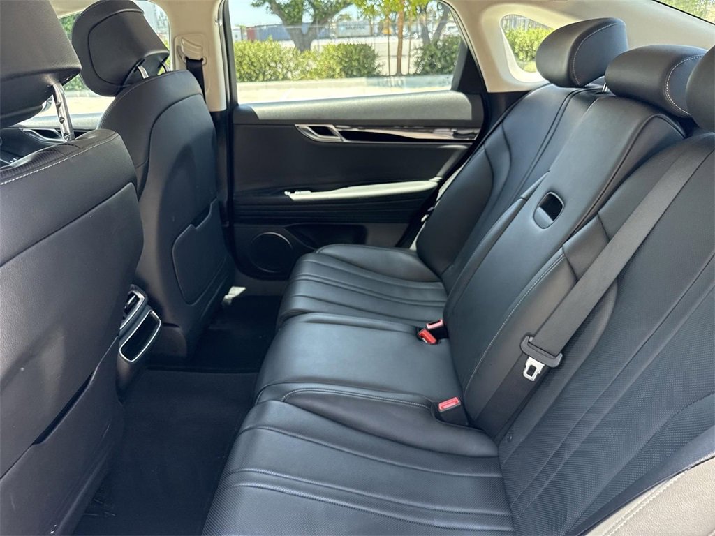 Used 2023 Genesis G80 2.5T image 19