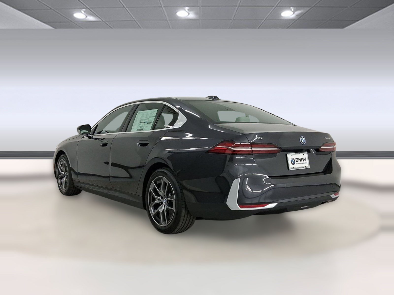 New 2026 BMW i5 eDrive40 RWD image 3