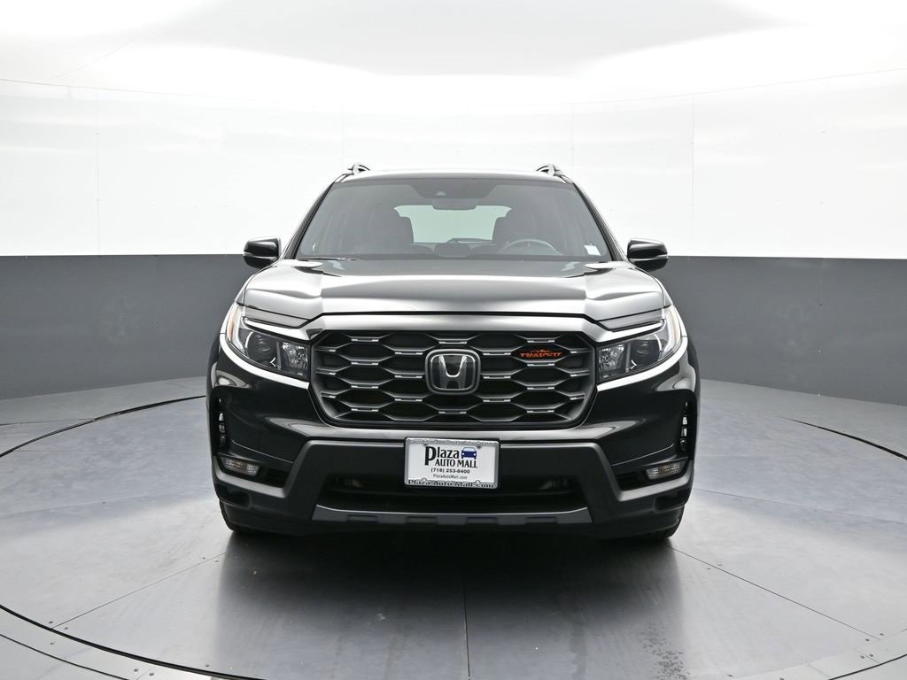 Certified 2022 Honda Passport TrailSport image 2
