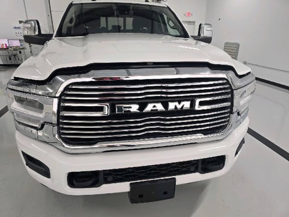 Used 2023 RAM 2500 Laramie AWD/4WD image 4
