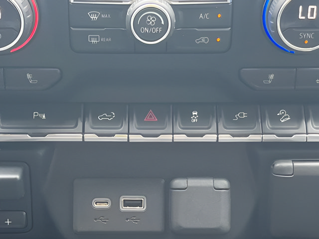Used 2020 Chevrolet Silverado 2500 LT w/ Texas Edition AWD/4WD image 28