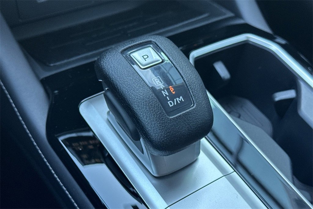 New 2025 Mitsubishi Outlander ES image 22