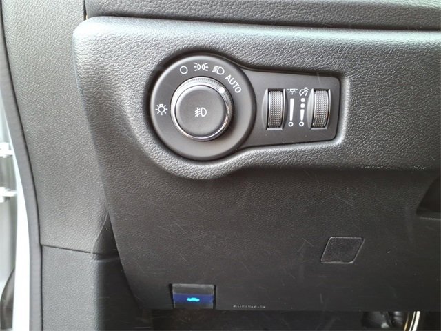 New 2026 Chrysler Pacifica Pinnacle image 16