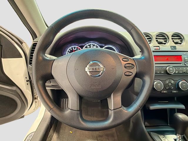 Used 2010 Nissan Altima 2.5 S FWD image 10