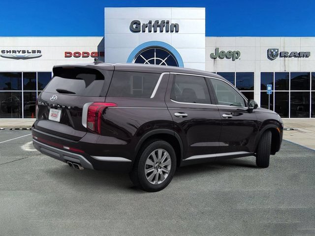 Used 2024 Hyundai Palisade SEL FWD image 4