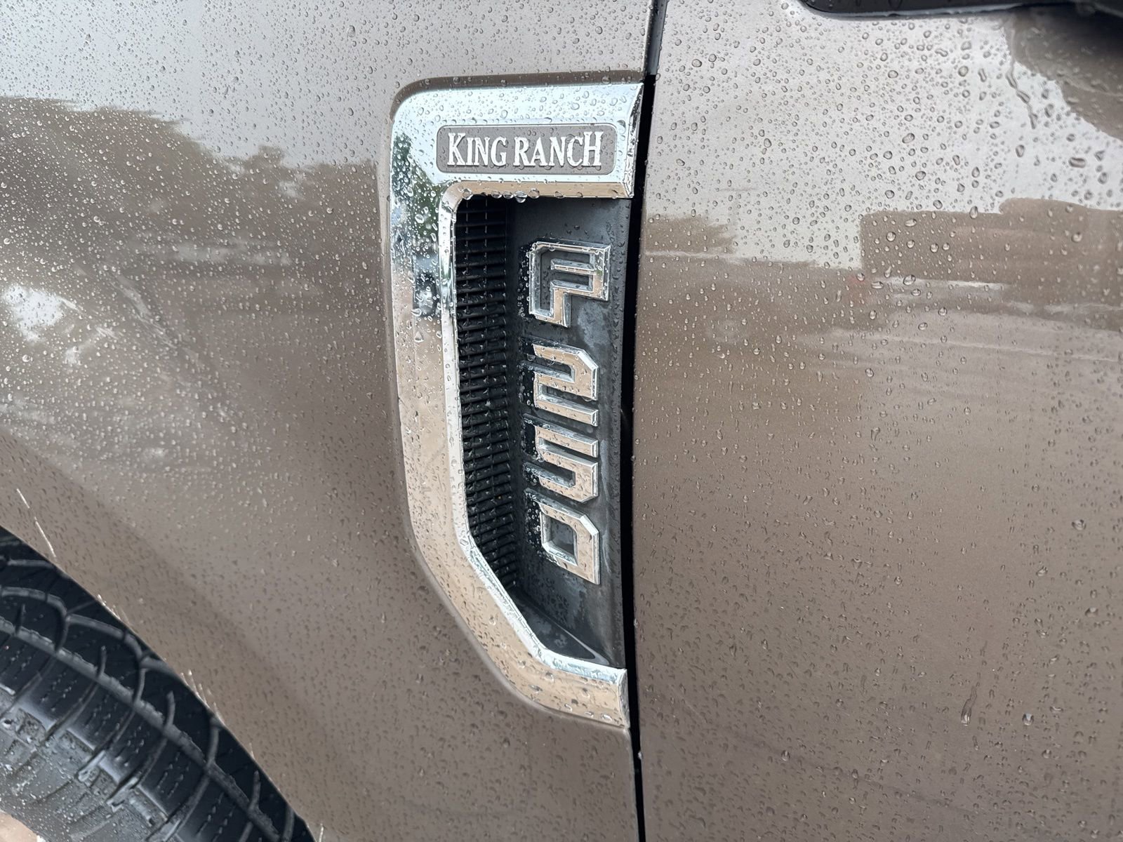 Used 2017 Ford F250 King Ranch w/ King Ranch Ultimate Package AWD/4WD image 13